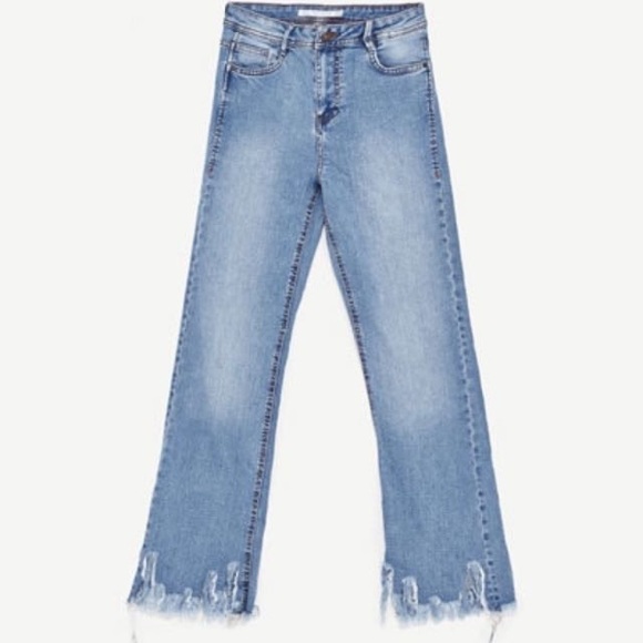 NWOT Zara Trafaluc Denimwear High-Waisted Cropped Distressed Flare Jeans - Picture 7 of 11